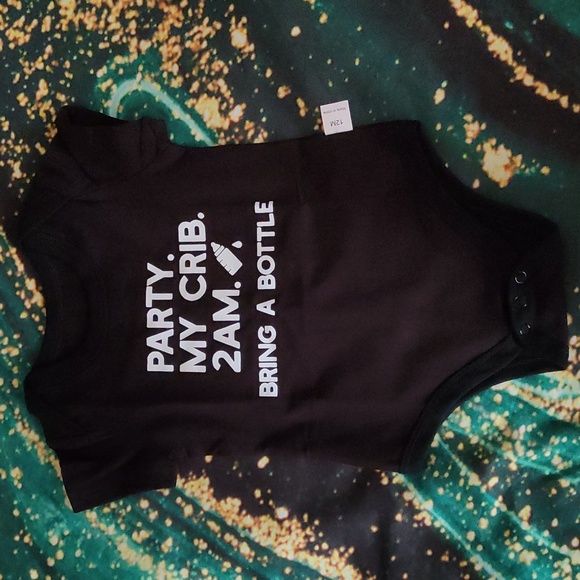 NWOT  cute little playsuit. - Picture 2 of 3